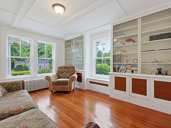 2nd image of 78 Franklin St