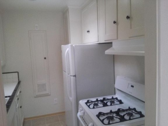 2nd image of 4704 Park Blvd