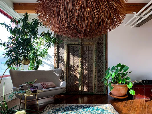 Rented by Compass | media 18