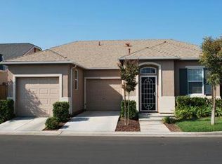 5643 N Avocado Ln, Fresno, CA 93711