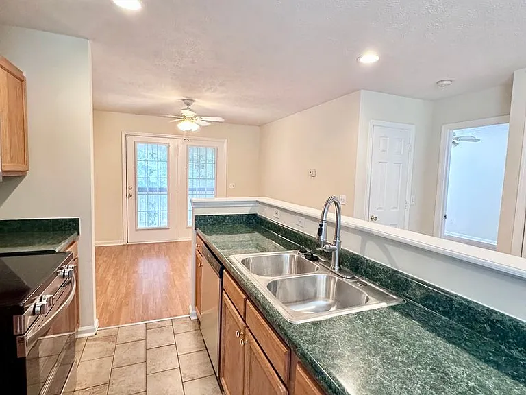 2157 Bransford Ave — Photo 8