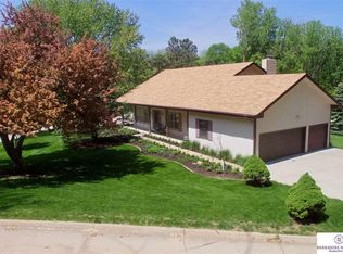 3022 Rainwood Rd, Omaha, NE 68112