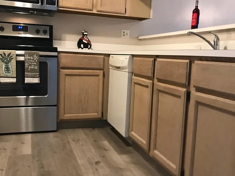 1580 SW Crossing Cir — Photo 1
