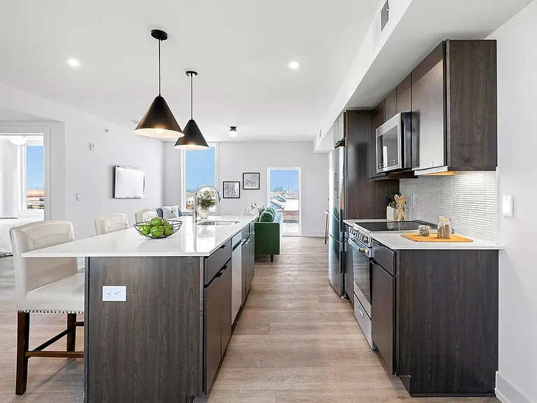 Brand New Luxury West Philly Apartments — Photo 44