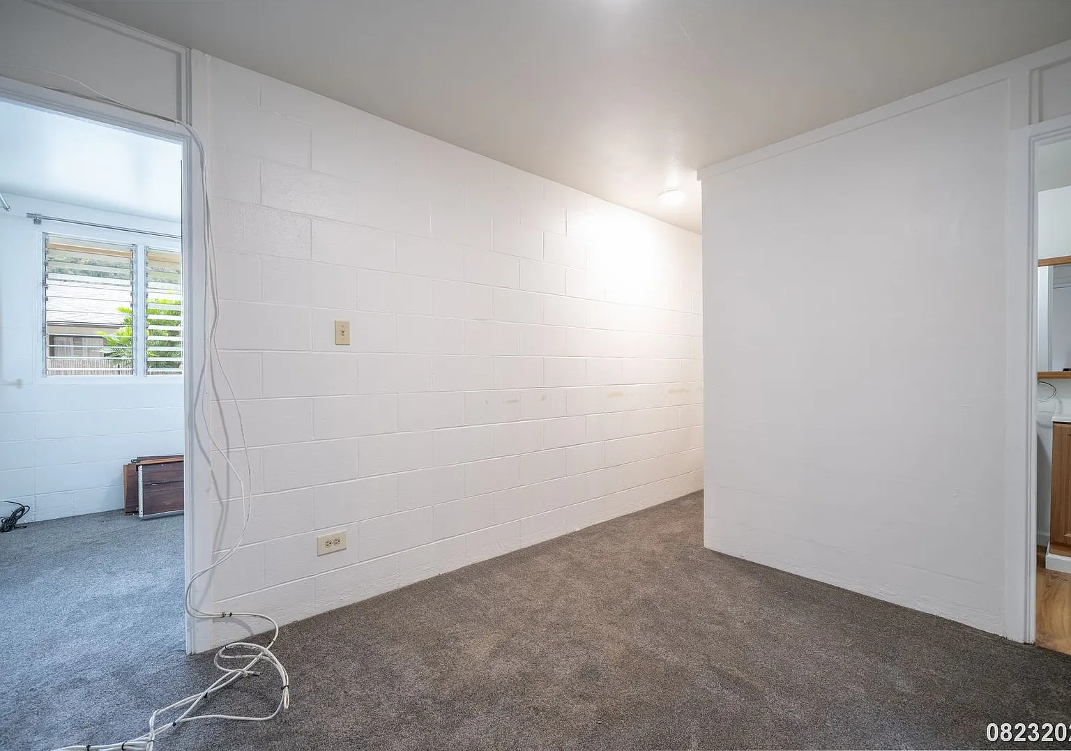 $2400 / 2 Bed / 1 Bath / 2 Parking In Kalihi — Photo 3