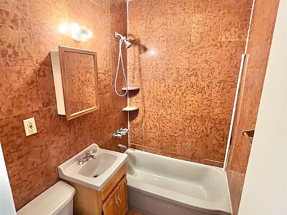 5th image of 336 E 87th St APT 1D