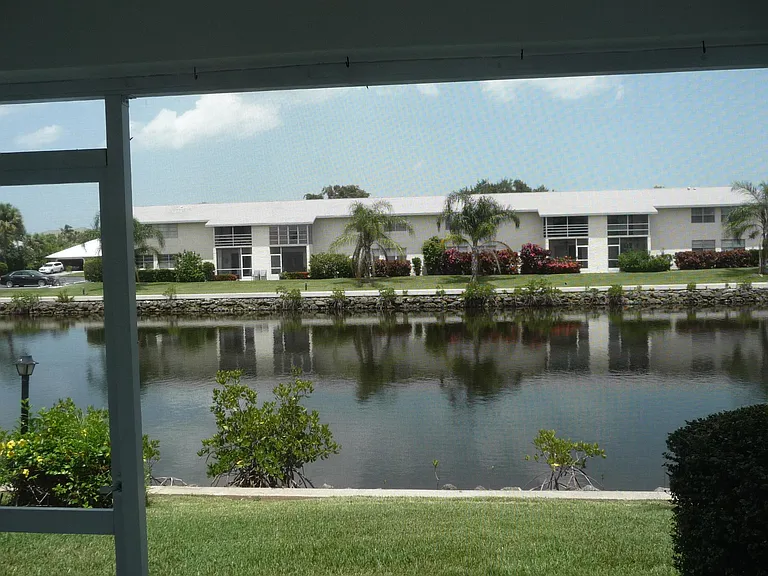 1860 Robalo Dr #105A — Photo 23