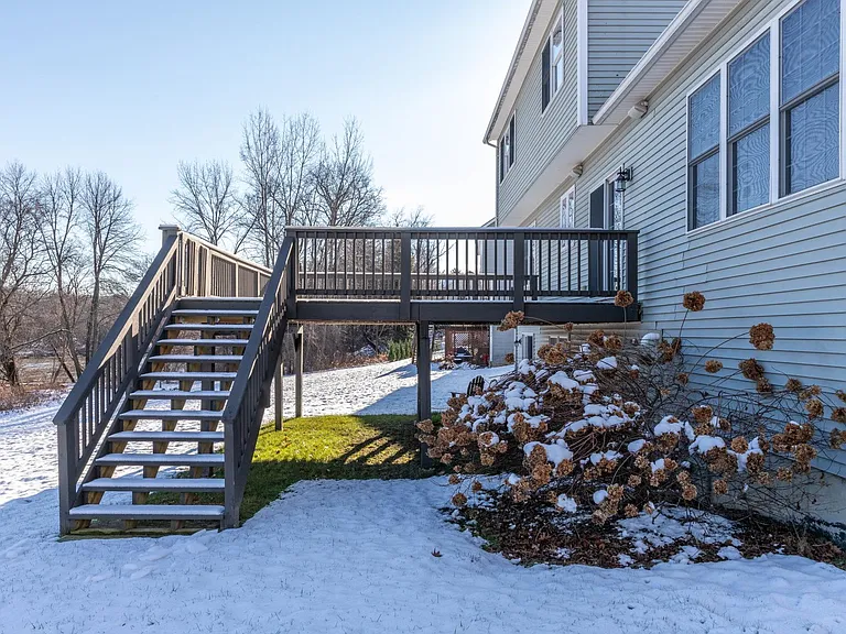 580 Country Club Dr — Photo 60