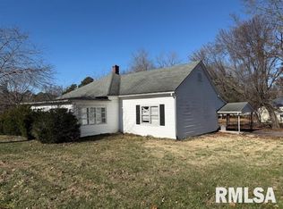 1112 McHaney Rd, Harrisburg, IL 62946