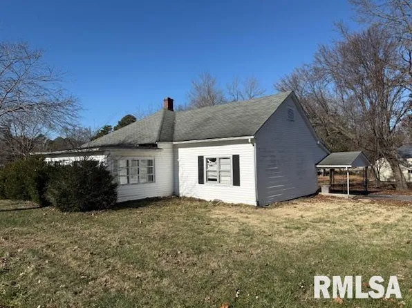 1112 McHaney Rd, Harrisburg, IL 62946