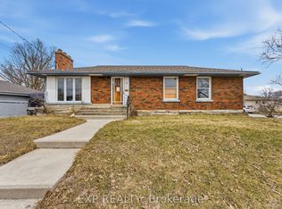 95 West St, Quinte West, ON K8V 2M3