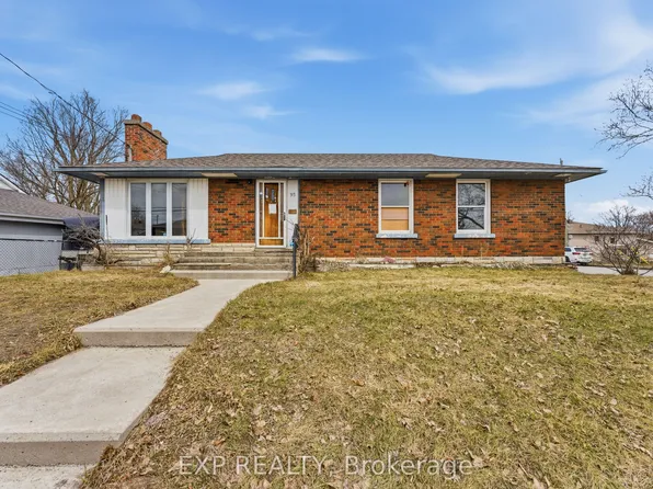 95 West St, Quinte West, ON K8V 2M3