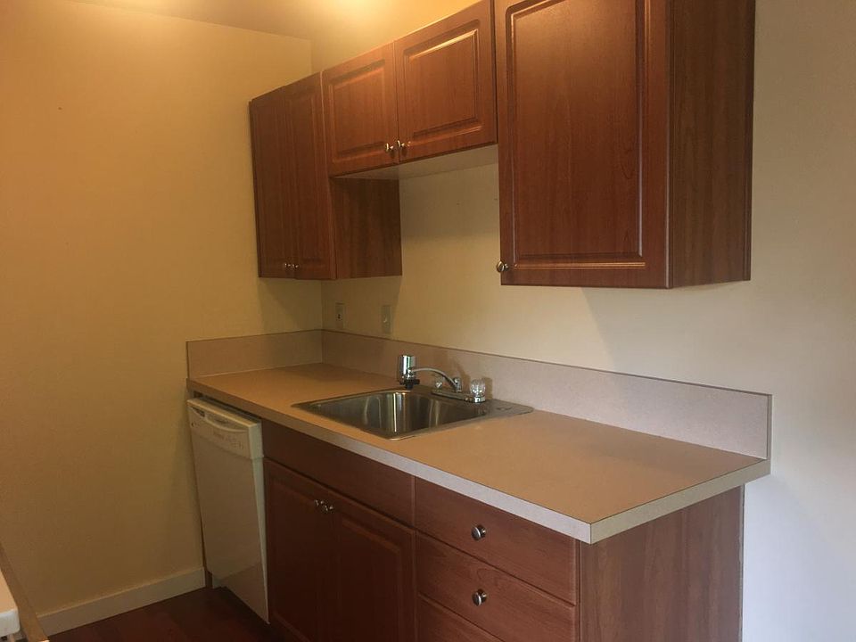 2nd image of 3635 Francis Ave N APT 7