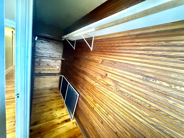 82 State St — Photo 14