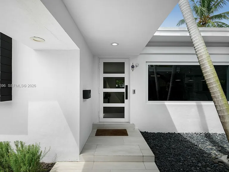 1865 Daytonia Rd — Photo 5