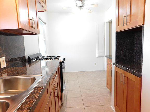 3rd image of 2232 Montrose Ave #3/4