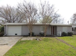 500 Cresthill Dr, Mesquite, TX 75149