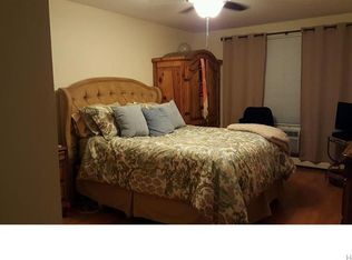 12-4 Foxwood Dr, Pleasantville, NY 10570