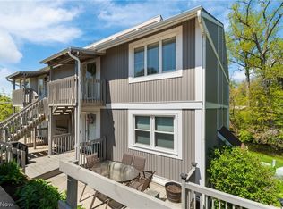 231 Portage Lakes Dr UNIT B, Akron, OH 44319