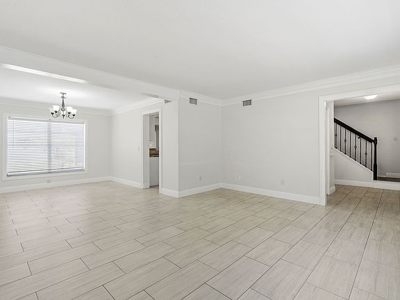 5th image of 7014 Edenbrook Ct