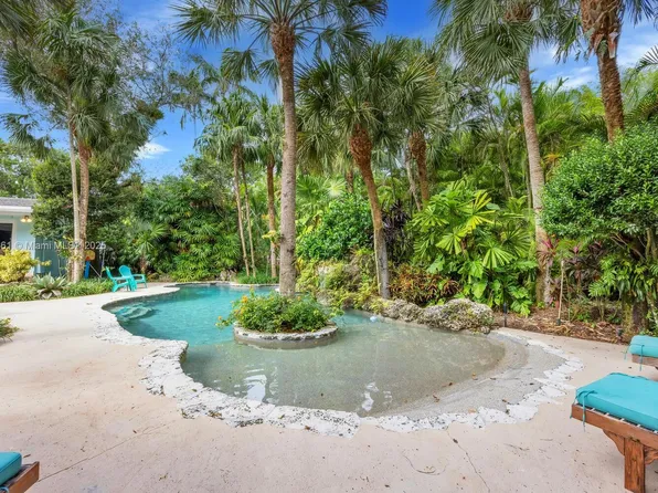 6065 SW 133rd St, Pinecrest, FL 33156