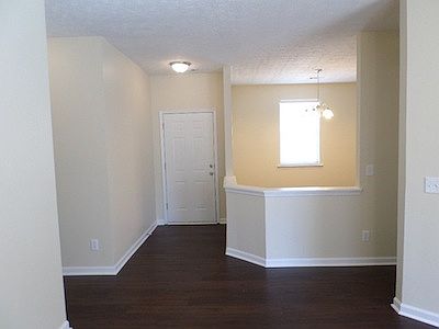 2nd image of 202 W Oaks Pl