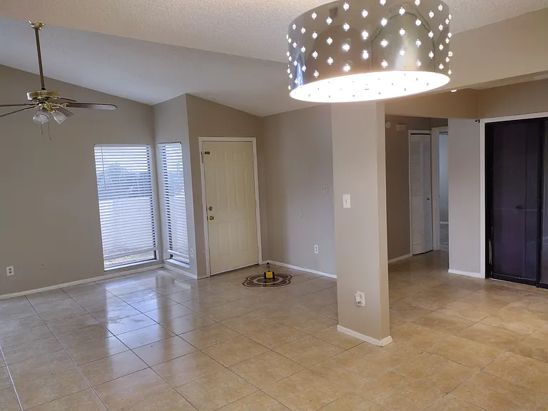 629 Golden Sunshine Cir — Photo 63