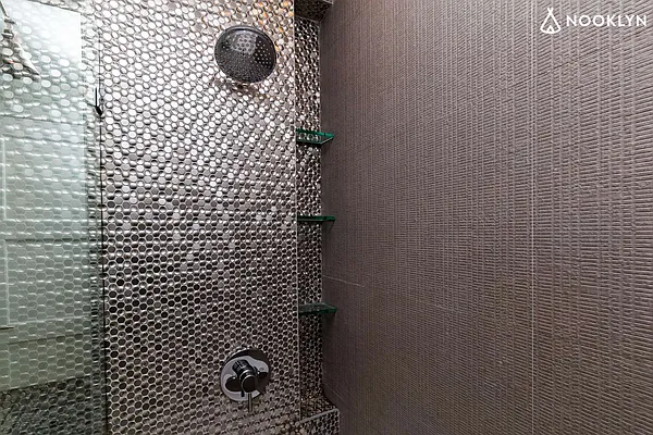 Rented by Nooklyn NYC LLC | media 152