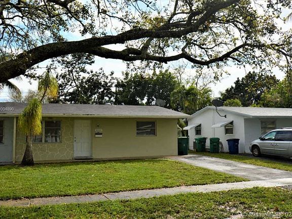 3rd image of 9440 SW 51st St