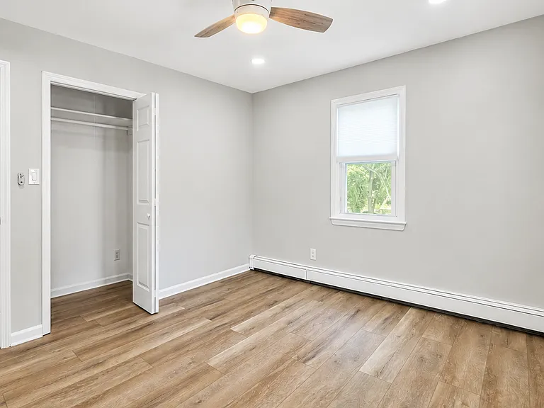 253 Beachview St #B — Photo 10
