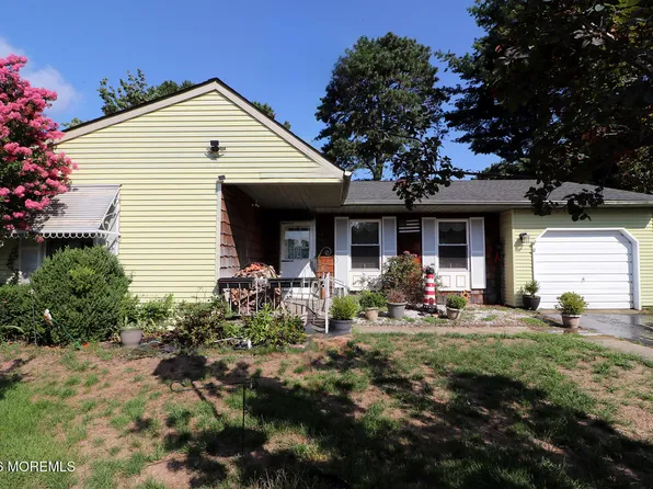 2 Brooklane Court #60, Whiting, NJ 08759
