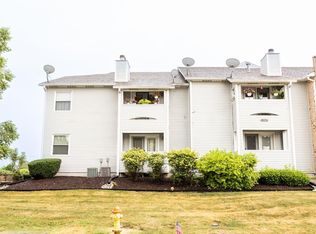 2574 Parkview Dr APT 2, Granite City, IL 62040