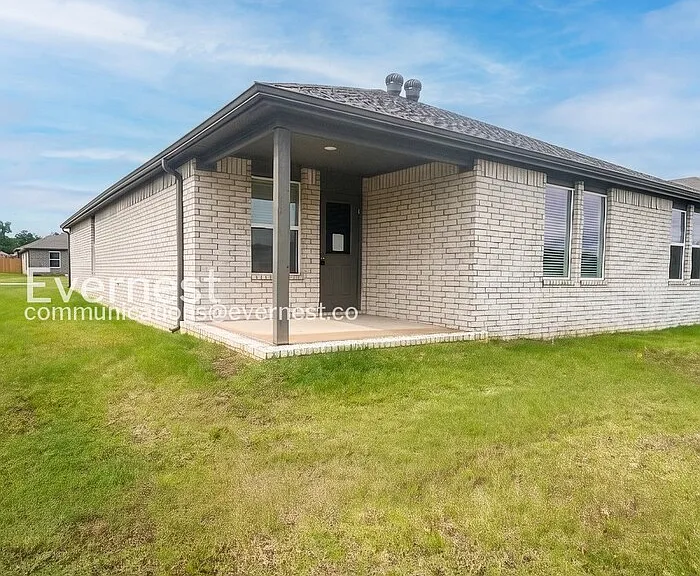 108 E Sunbelt Ct — Photo 16