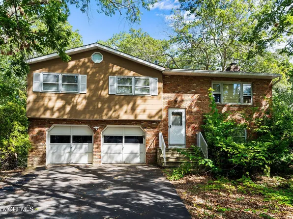 693 Vaughn Ave, Toms River, NJ 08753