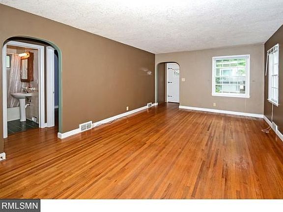 3rd image of 178 6th St N