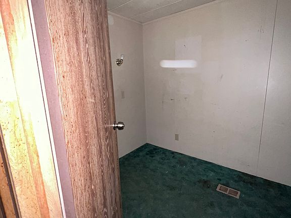 5th image of 4022 South Ave W #65