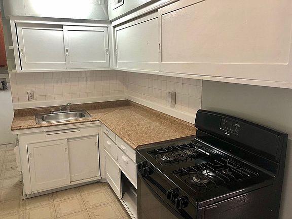 4th image of 1551 N Matlock Dr