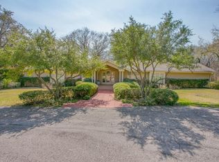 5550 Celestial Rd, Dallas, TX 75254
