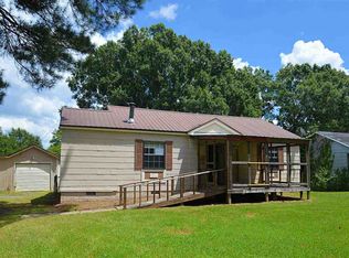 1426 Regina St, Jackson, MS 39209