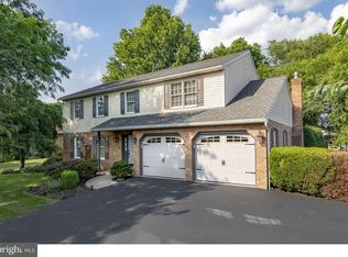 3321 Craftsbury Ct, Reading, PA 19605