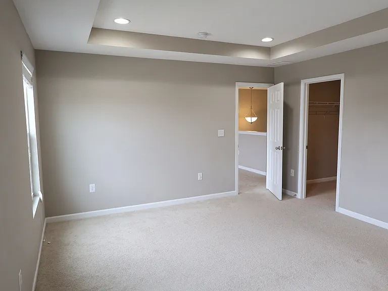 1899 Lakecrest Dr — Photo 36