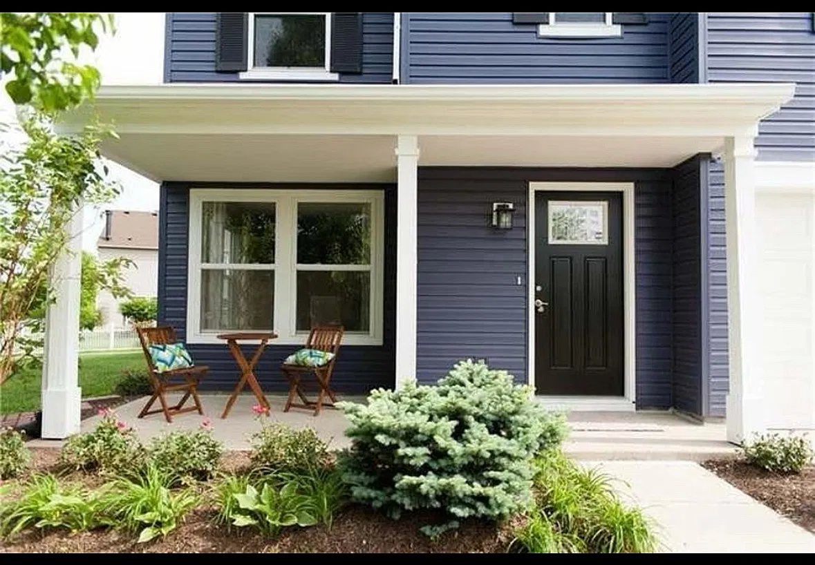 12182 Aldenham Blvd — Photo 2
