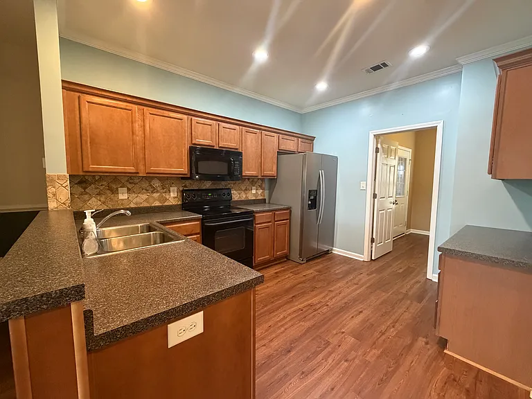 104 Witherspoon Ct — Photo 3