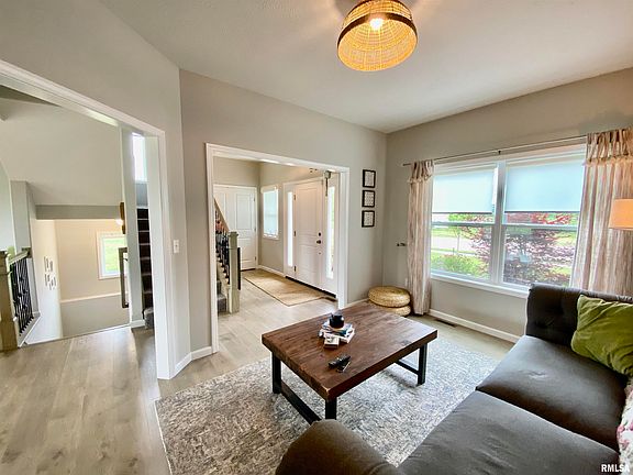 5th image of 7104 N Water Oak Dr