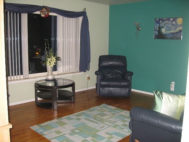 2nd image of 13827 Collins Dr