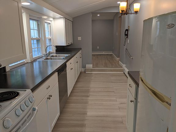 5th image of 3472 Lufberry Ave