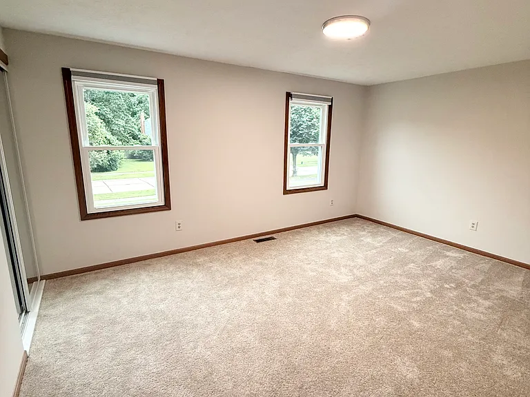 7124 Hollyhock Ln — Photo 16