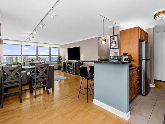 5th image of 655 W Irving Park Rd APT 2716