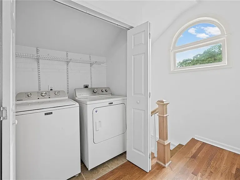 2429 Claude St NW — Photo 21