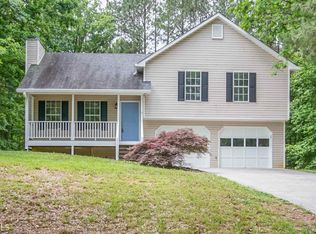 37 Camelot Dr, Cartersville, GA 30121